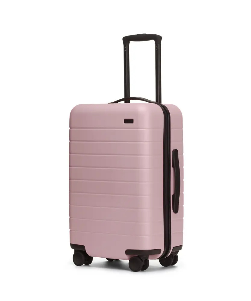 Maleta de viaje rosa.